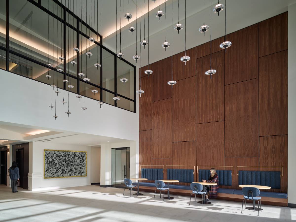 Kruse Woods V — Lobby